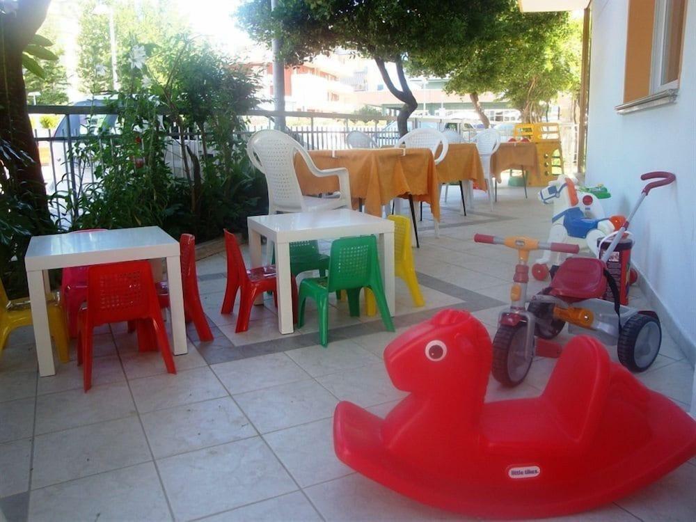 Hotel Graziana Ριτσόνε Εξωτερικό φωτογραφία